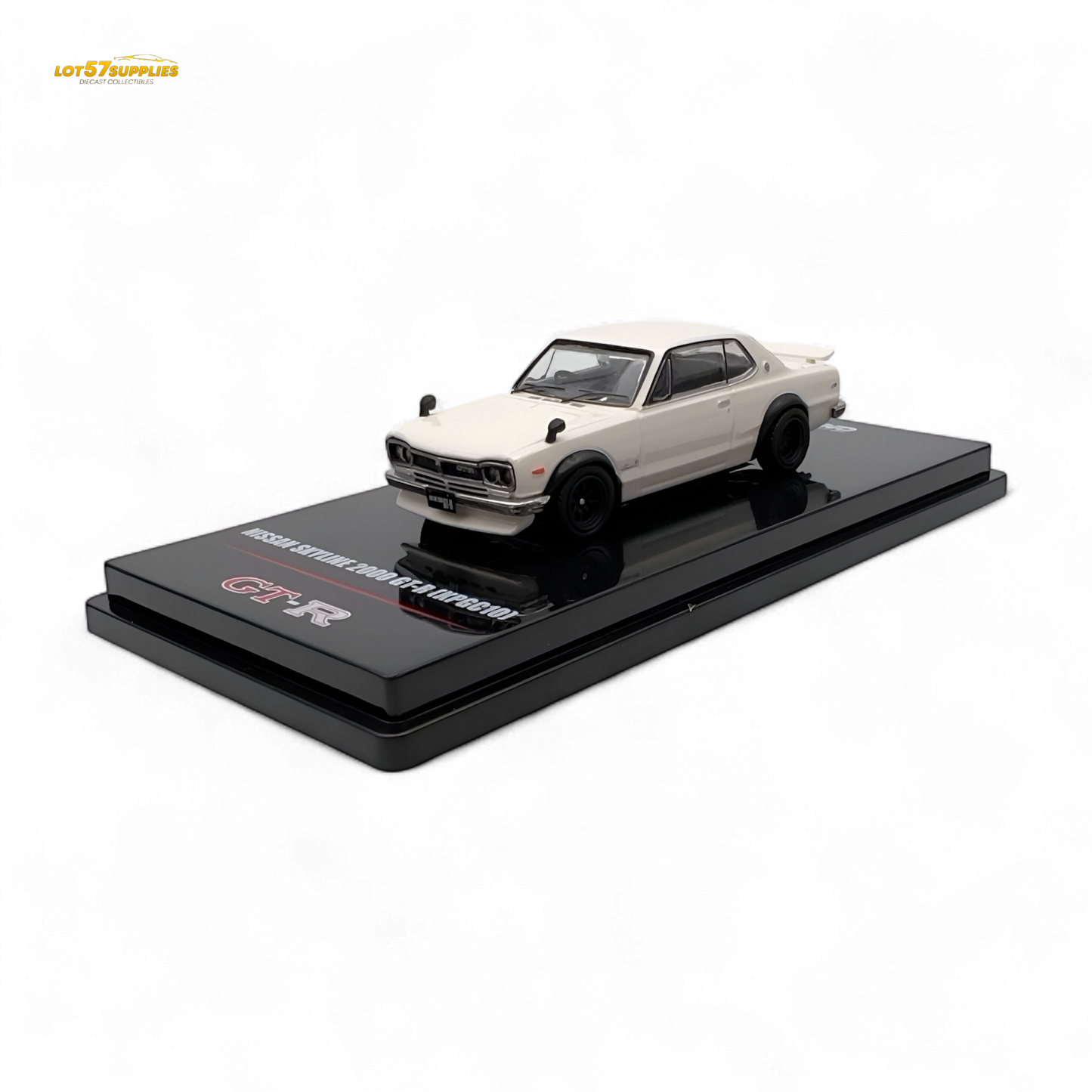 Inno64 Nissan Skyline 2000 GT-R (KPGC10) in White 1:64