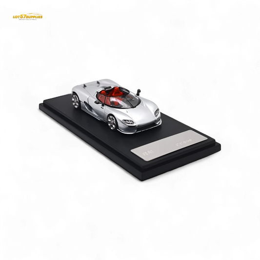 Rhino Model RM CC850 With Magnetic Engine Cover - Silver 1:64