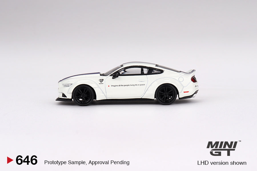 Mini-GT FORD MUSTANG GT LB-WORKS White 1:64 #646