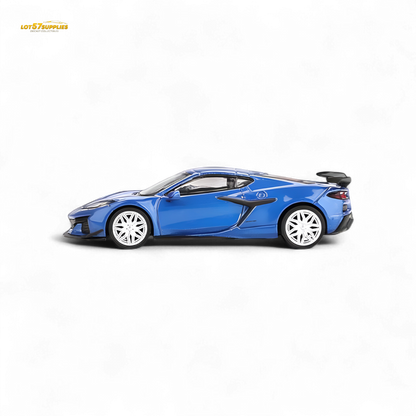 Mini-GT Chevrolet Corvette Z06 2023 Elkhart Lake Blue Metallic #892 1:64
