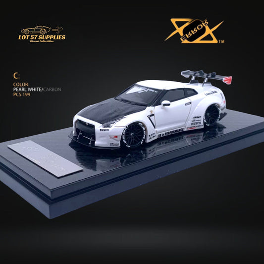 Error404 LB-Works Skyline GT-R R35 Pearl White Carbon Hood 1:64