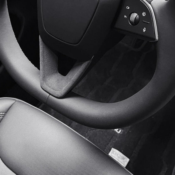 Tumbled Leather Steering Wheel Panel for Model 3 Highland & New Model Y