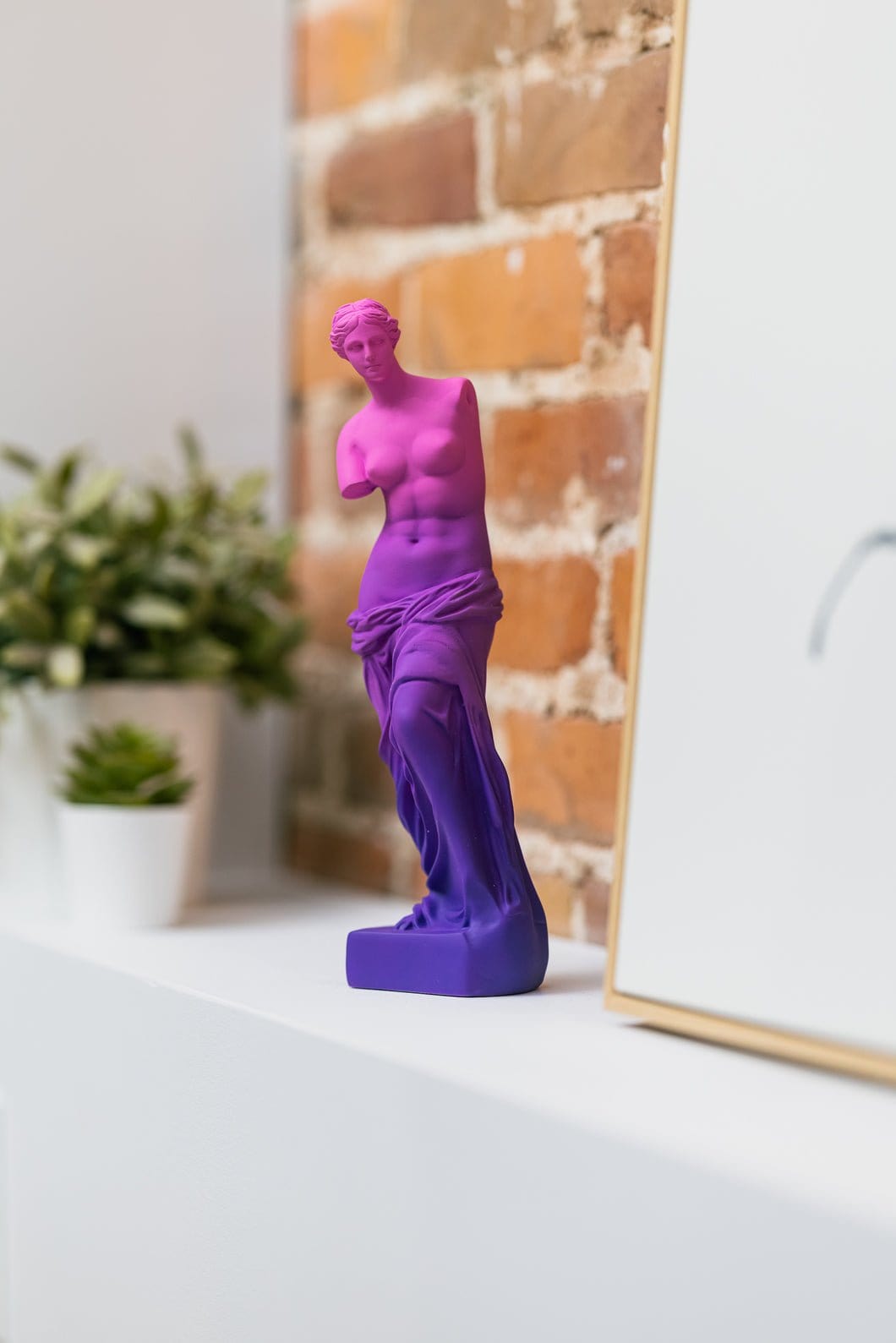 Venus de Milo Resin Statue - Today is Art Day